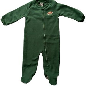 #263, NHL zippered footed Onesie, size 12 mo
